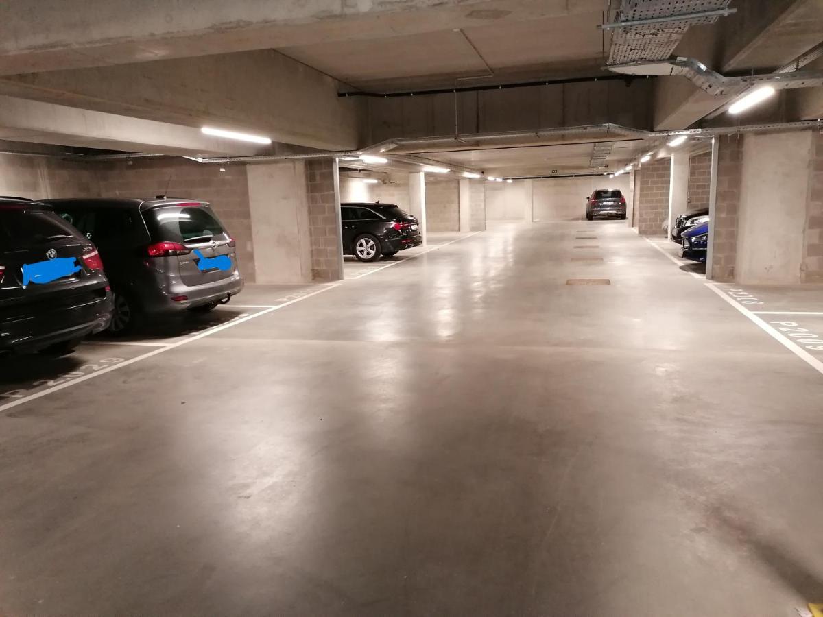 Bartine - Modern And Spacious Flat Near The Sea, Free Parking Space Остенде Екстер'єр фото