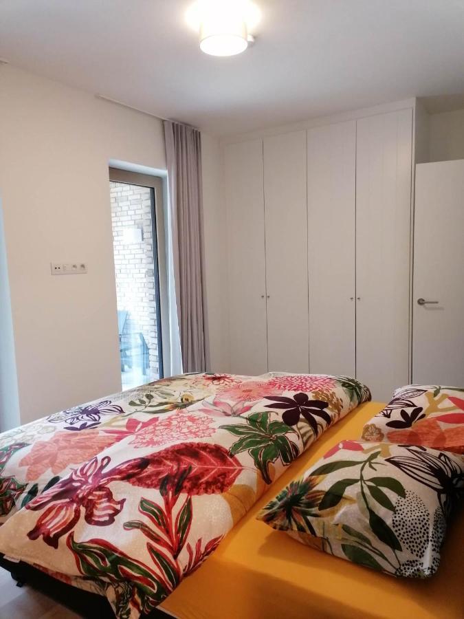 Bartine - Modern And Spacious Flat Near The Sea, Free Parking Space Остенде Екстер'єр фото
