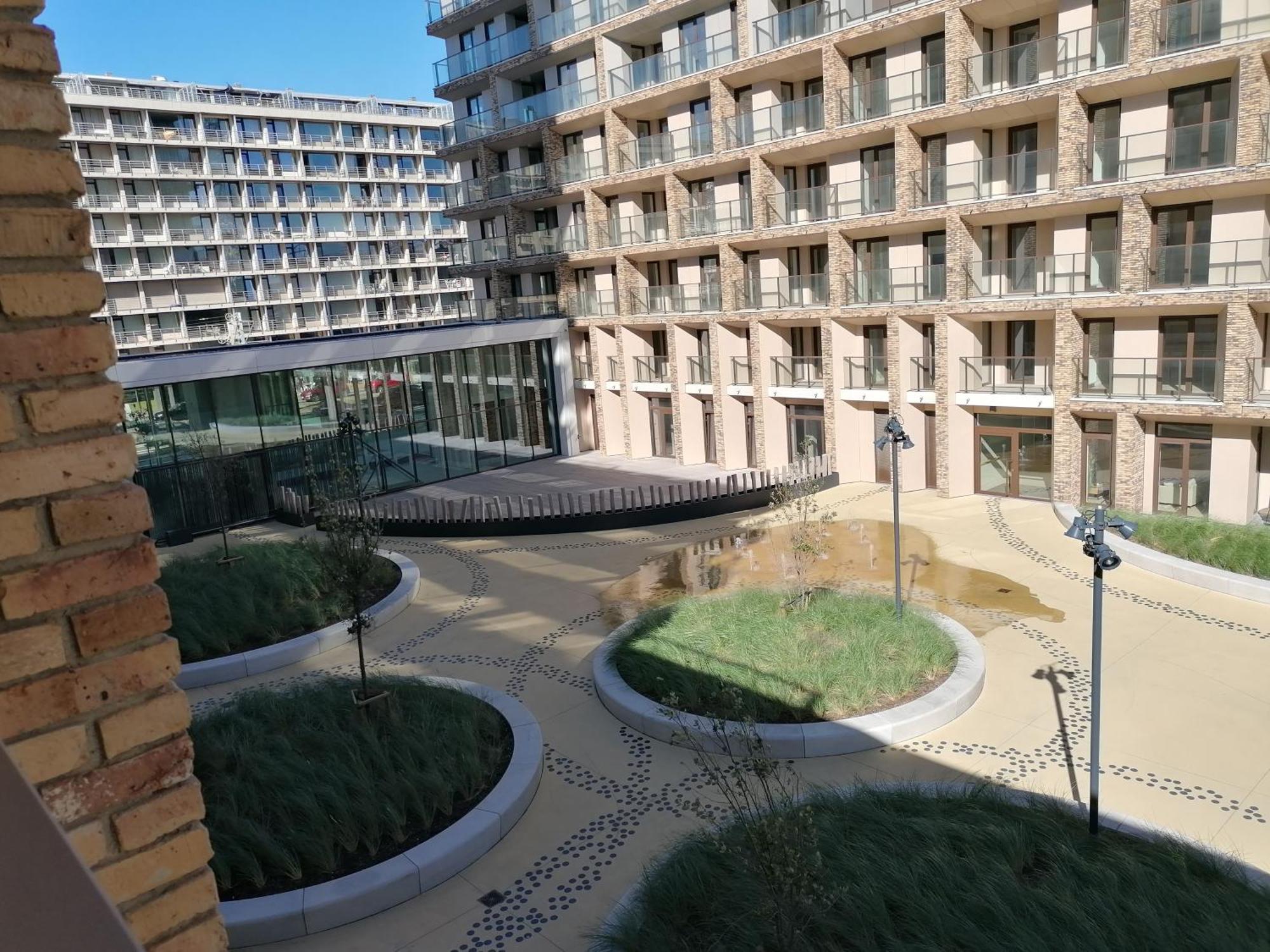 Bartine - Modern And Spacious Flat Near The Sea, Free Parking Space Остенде Екстер'єр фото