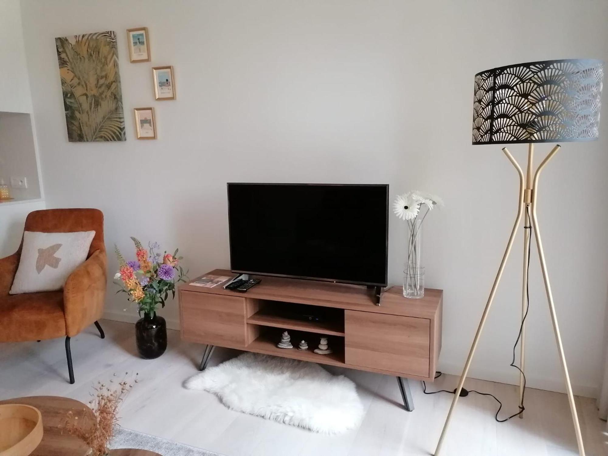 Bartine - Modern And Spacious Flat Near The Sea, Free Parking Space Остенде Екстер'єр фото