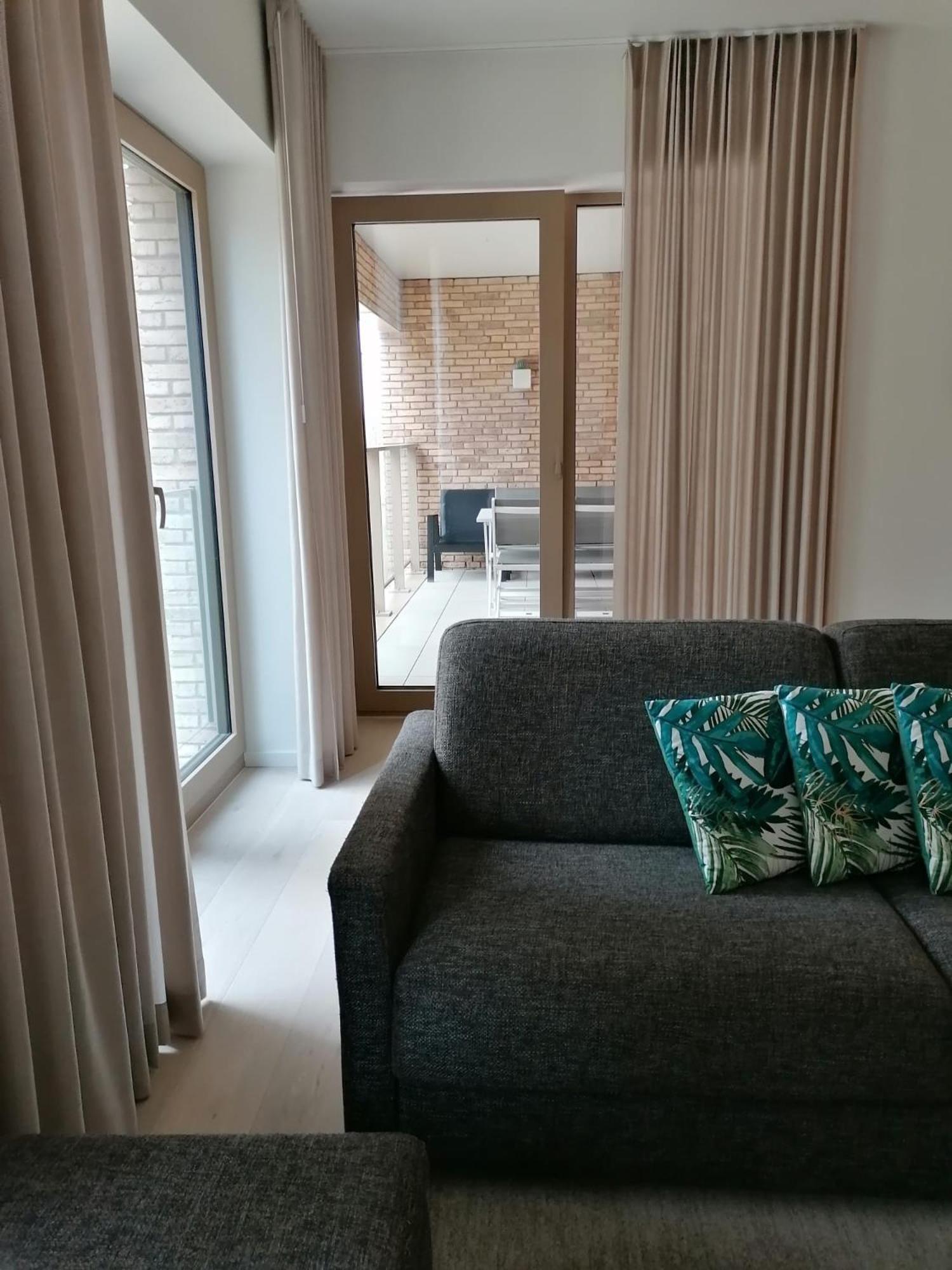 Bartine - Modern And Spacious Flat Near The Sea, Free Parking Space Остенде Екстер'єр фото